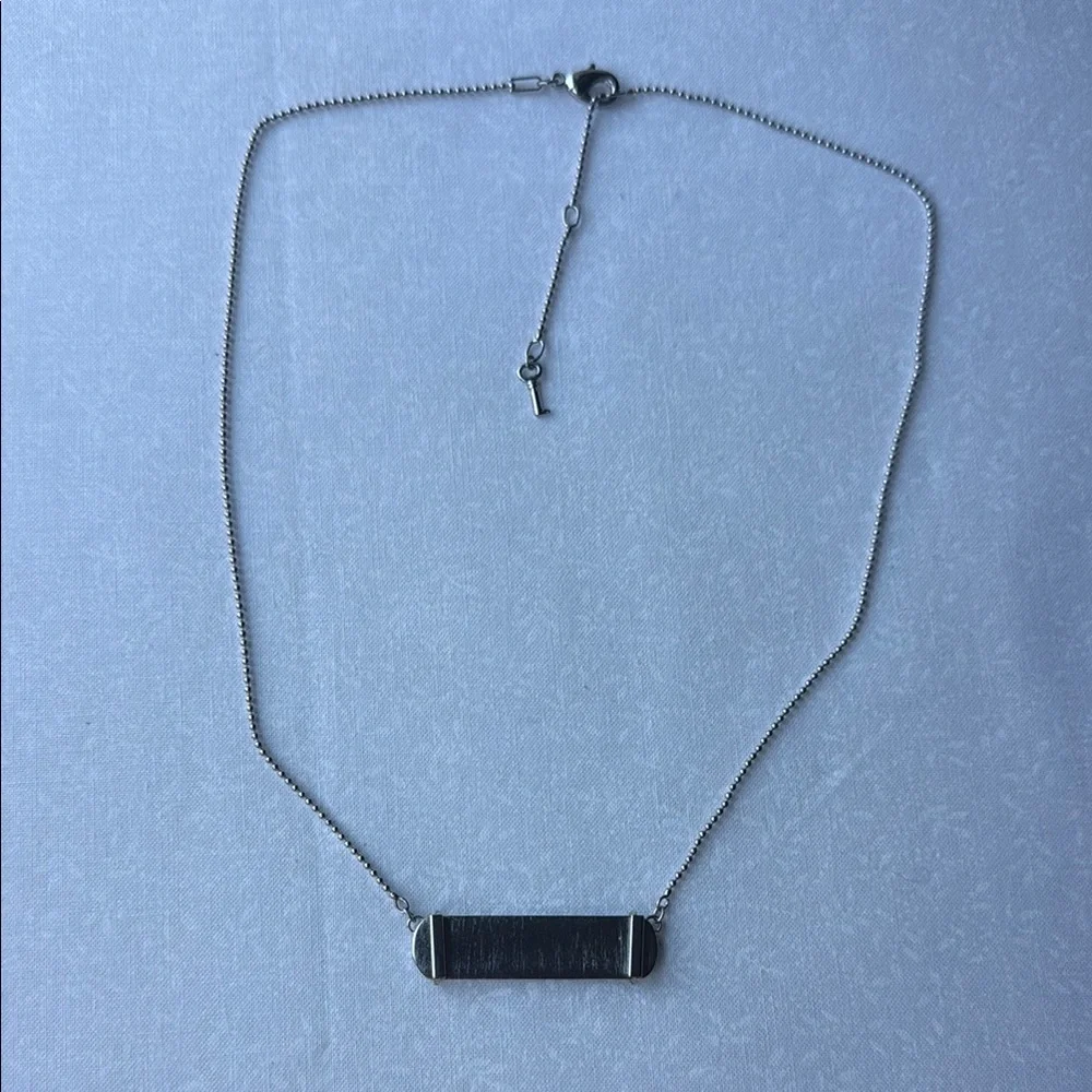 Elegant Silver colored Bar‎ Necklace